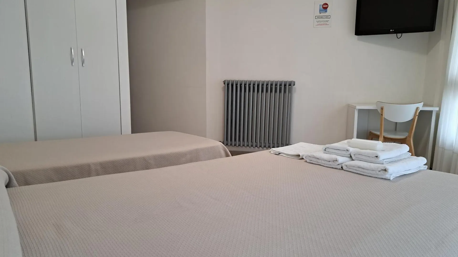 Pension Iruna Santurtzi Spain